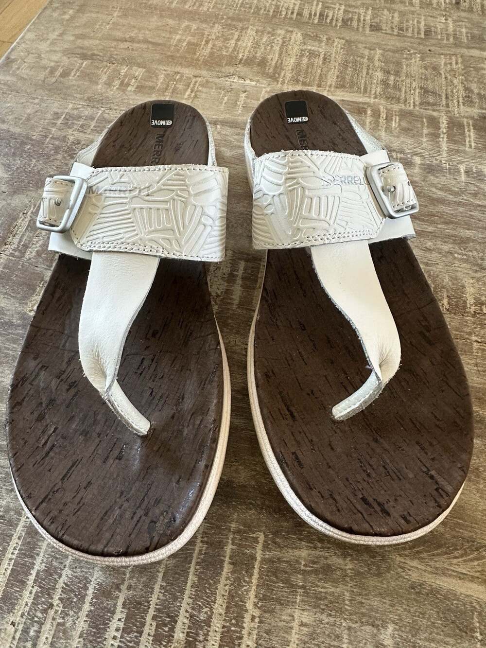 Merrell White Leather Around Town Post Print T-Strap Thong Sandal Sz 10 CLEAN